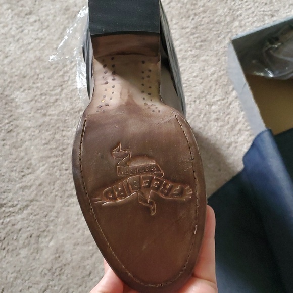 Freebird Coal Boots -Stone - Picture 9 of 15